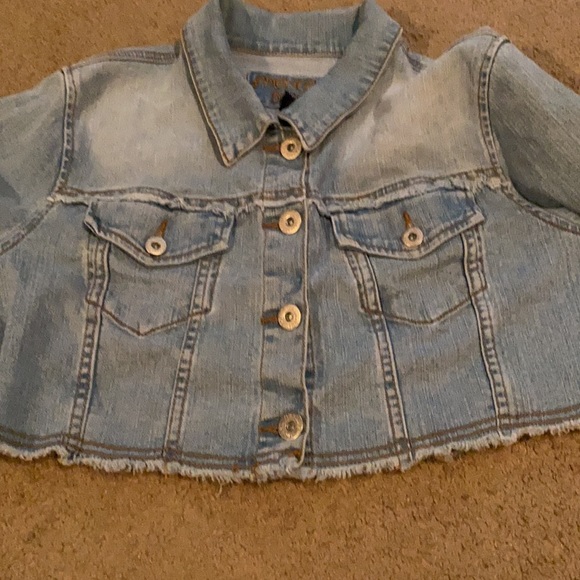 Americana Blues Ladies Size 1X- Stone Washed Crop Top Jean Jacket - Picture 2 of 4